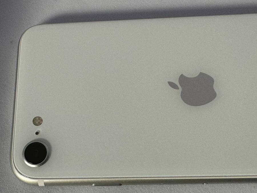 Apple iPhone SE - 128GB