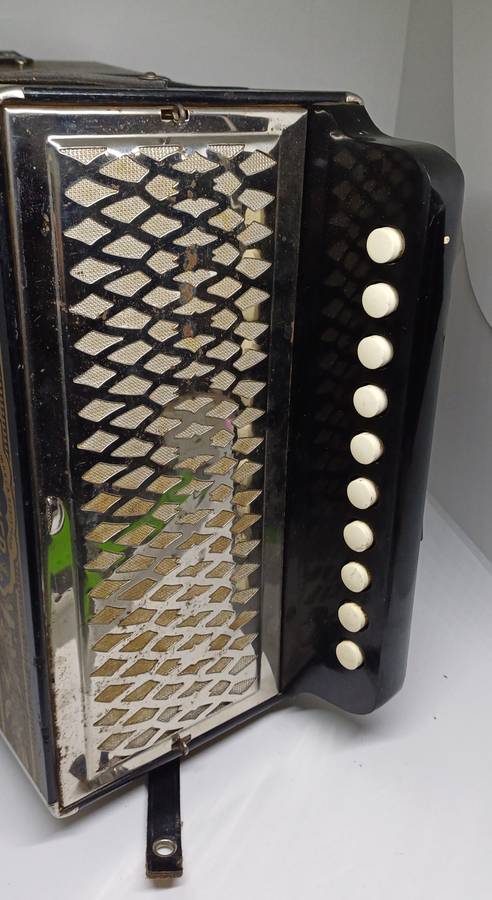 Hohner accordion