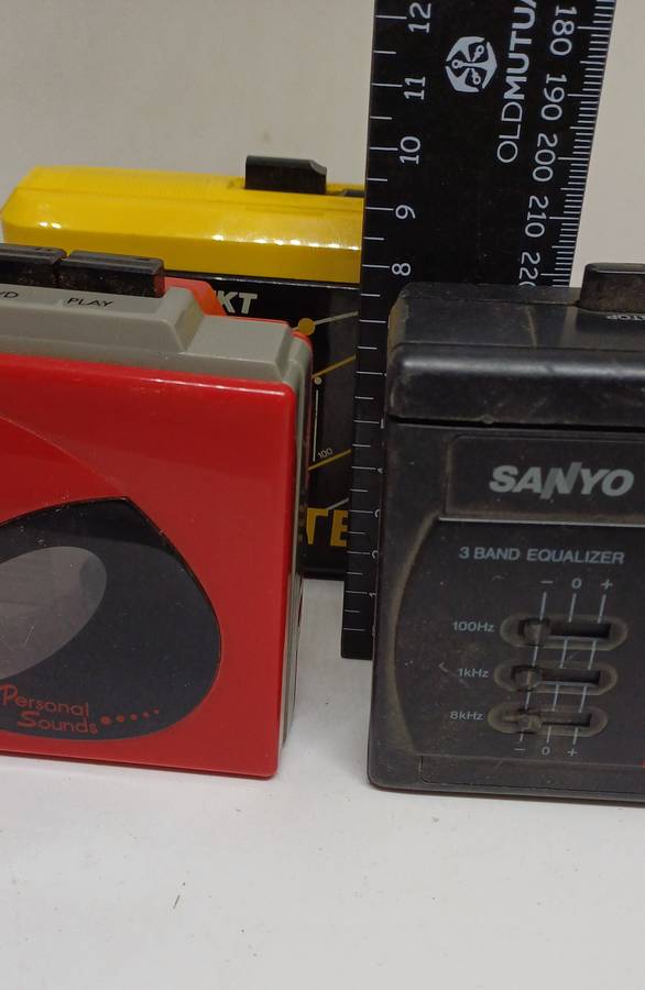 Three walkmans-untested
