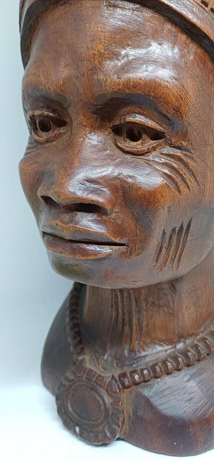 LARGE Hand carved African wooden Sculpture