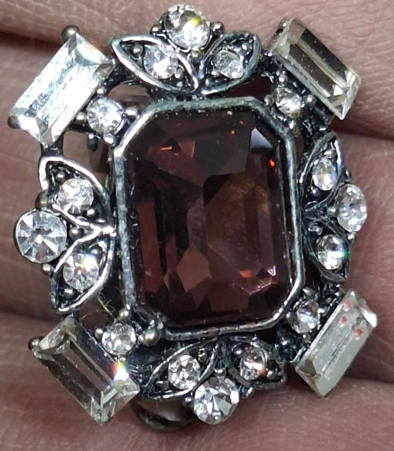 Vintage clip on earrings
