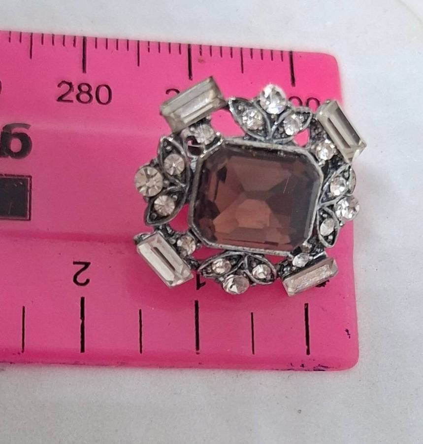 Vintage clip on earrings