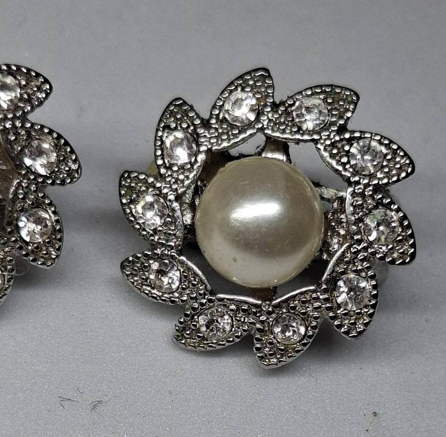 Vintage clip on earrings