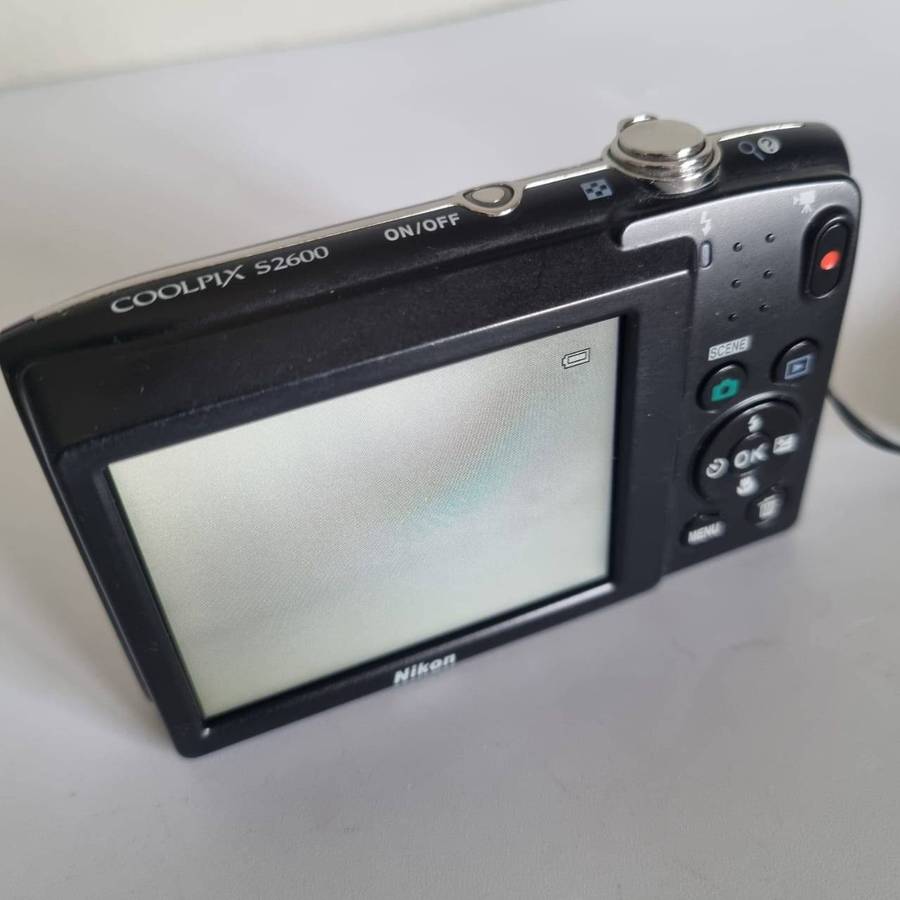 Nikon CoolPix S2600 Digital Camera
