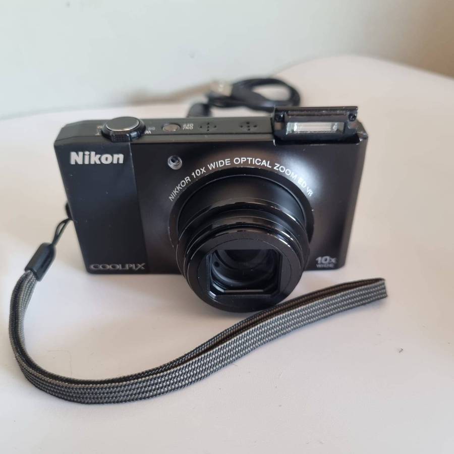 Nikon Coolpix S8000 14.2MP Digital Camera with 10x Optical Vibration Reduction (VR) Zoom and 3.0-In