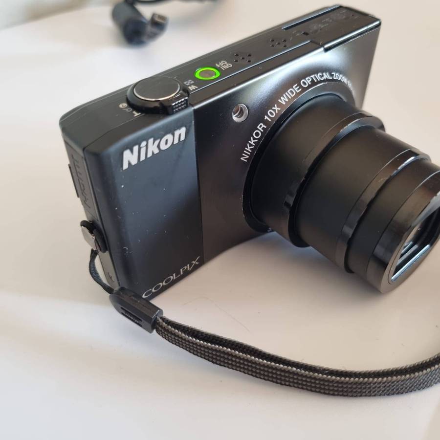 Nikon Coolpix S8000 14.2MP Digital Camera with 10x Optical Vibration Reduction (VR) Zoom and 3.0-In