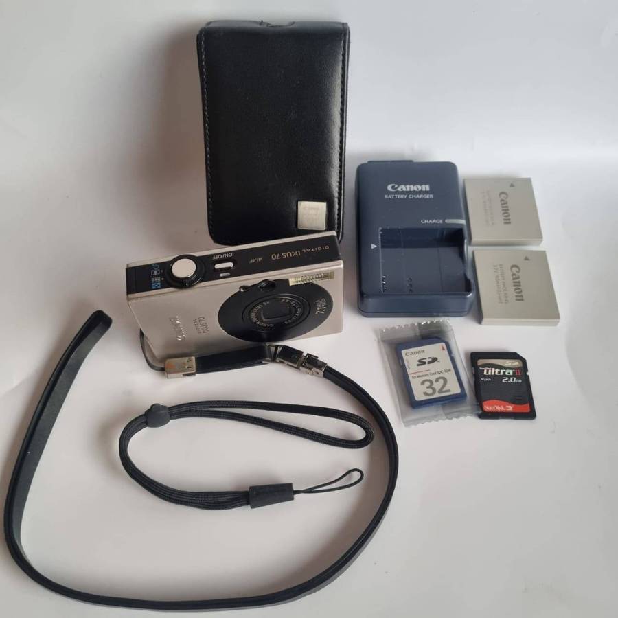 Canon IXUS 70 Digital Camera