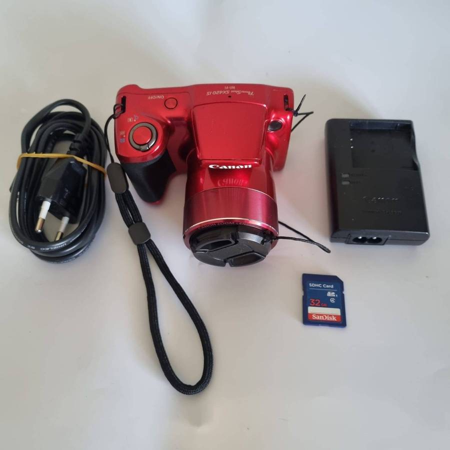 Canon PowerShot SX420 IS (20.0 MP, 720p HD Videos & WiFi) - Ultra Zoom Digital Camera (Red)
