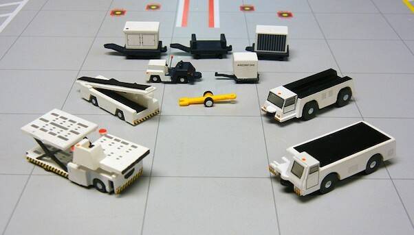 1/200 Gemini Jets Airport Equipment