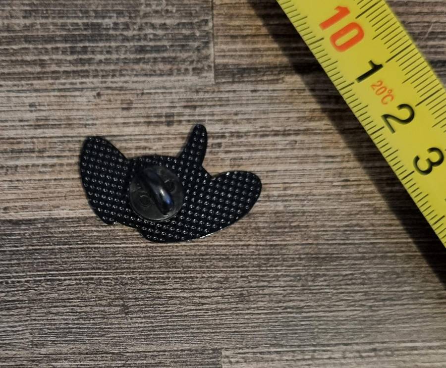 Cartoon Sting Ray Enamel Pin