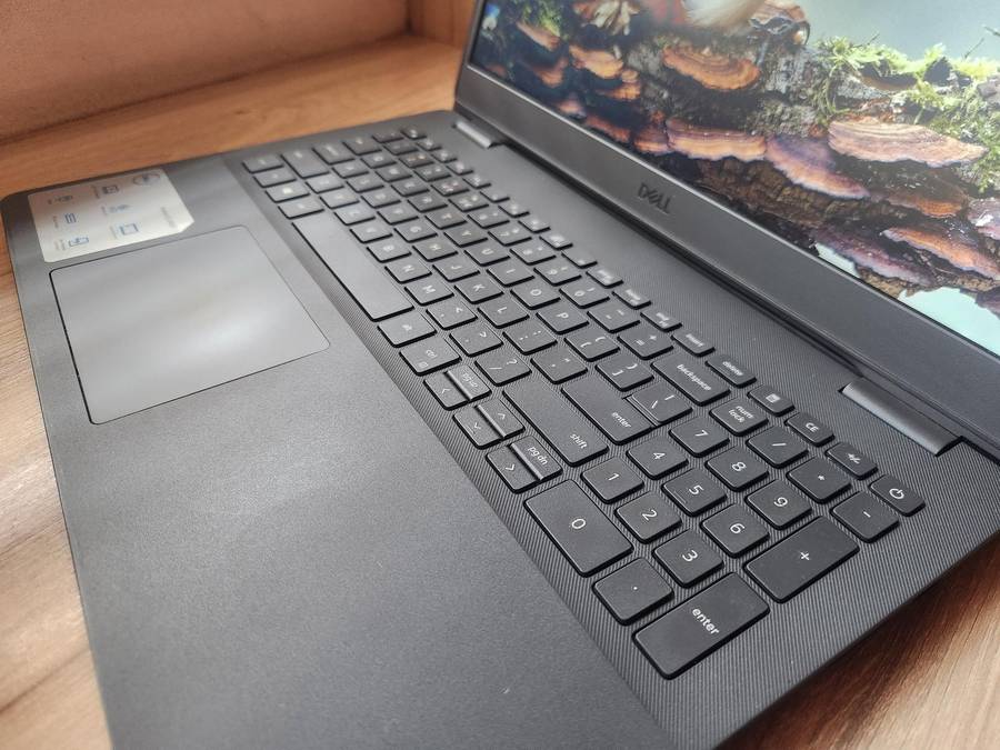 Dell Vostro 3500 11th Gen Intel Core i3 + Free Laptop Bag