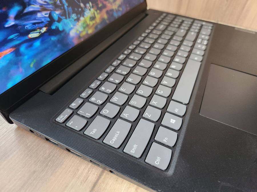 Lenovo V15 G2 Intel Core I3 11th Gen + Free Laptop Bag