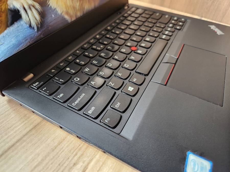 Lenovo ThinkPad X280 12.5 Intel Core i7 + Free Laptop Bag