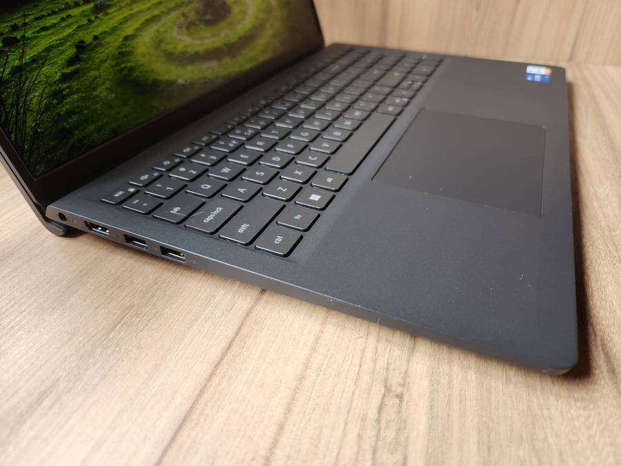 Dell Inspiron 15 3520 Intel Core i5 + Free Laptop Bag