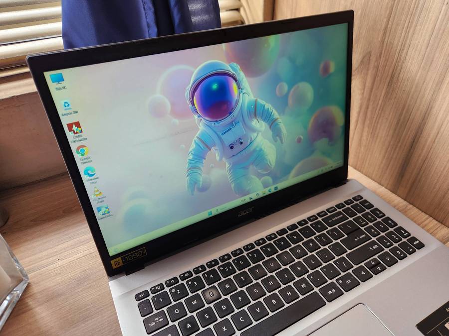 Acer Aspire 3 A315-59 Intel Core I7 12th Gen + Free Laptop Bag