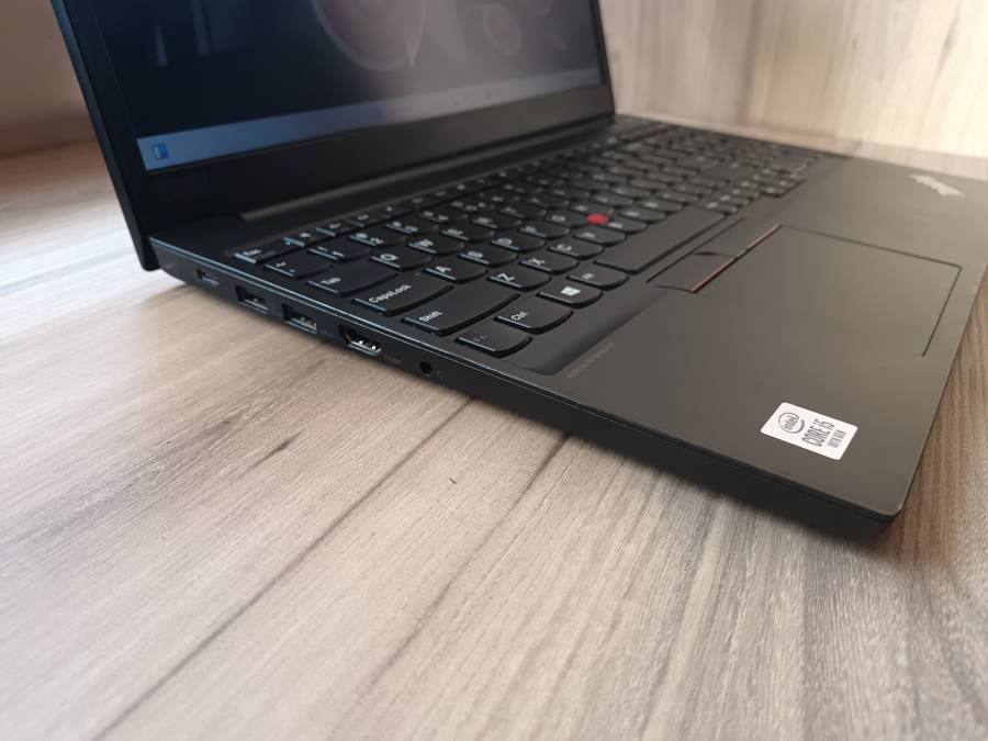 (Black Friday!)Lenovo ThinkPad E15 Intel Core i5 + Free Laptop Bag