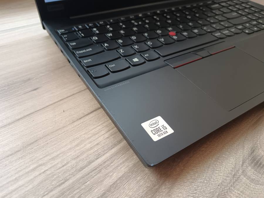 (Black Friday!)Lenovo ThinkPad E15 Intel Core i5 + Free Laptop Bag