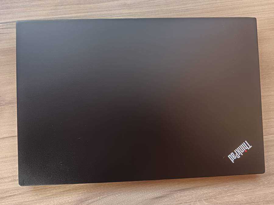 (Black Friday!)Lenovo ThinkPad E15 Intel Core i5 + Free Laptop Bag