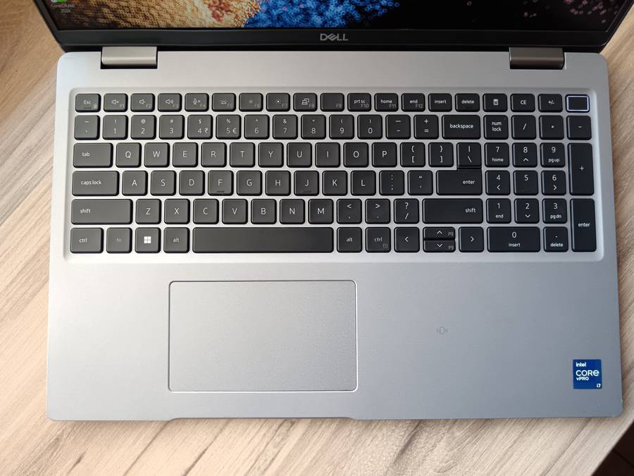 Dell Latitude 5520 Intel Core I7 11th Gen + Free Laptop Bag