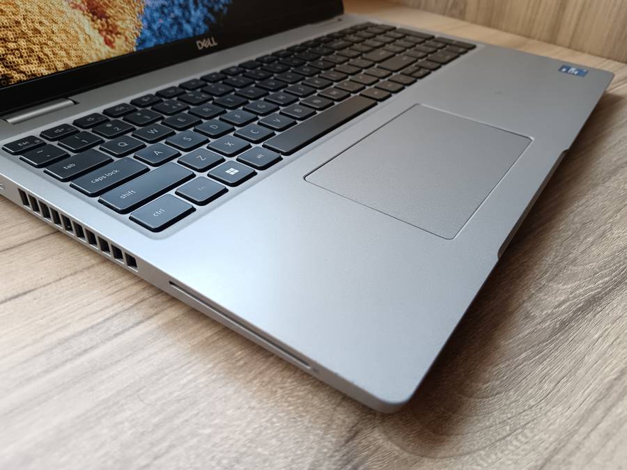 Dell Latitude 5520 Intel Core I7 11th Gen + Free Laptop Bag
