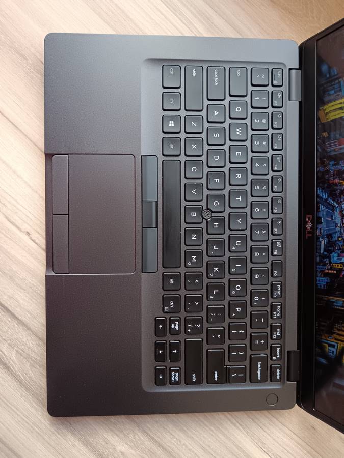 Dell Latitude 5400 Intel Core i7 + Free Laptop Bag