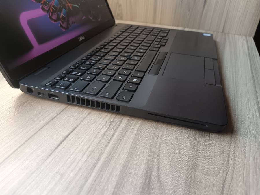 Dell Latitude 5500 Intel Core i7 + Free Laptop Bag