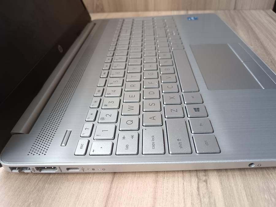 Hp laptop 15-dw3xxx Intel Core i5 11th Gen + Free Laptop Bag