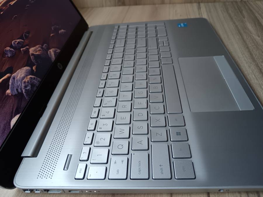 Hp laptop 15-dw3xxx Intel Core i3 11th Gen + Free Laptop Bag