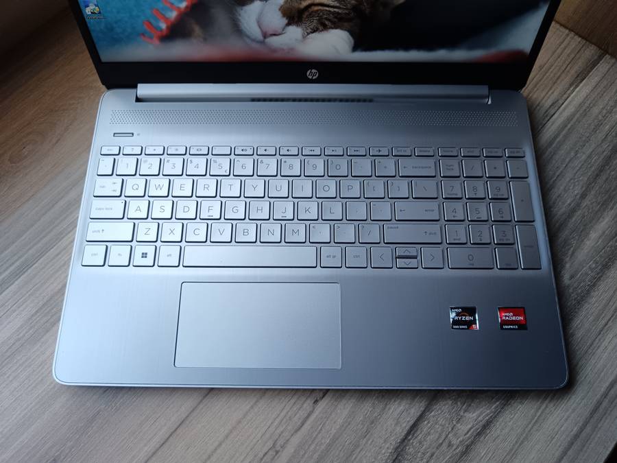 Hp Laptop 15s-eq2xxx AMD Ryzen 5 5500u + Free Laptop Bag