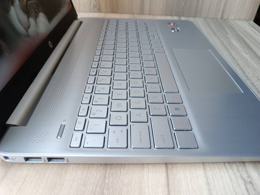 Hp Laptop 15s-eq2xxx AMD Ryzen 5 5500u + Free Laptop Bag