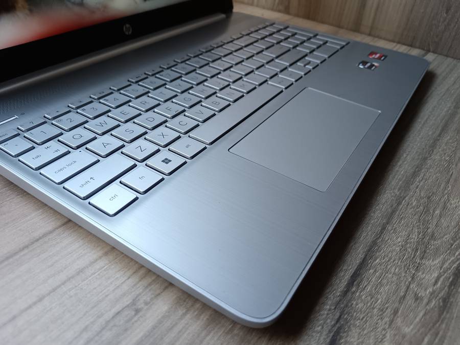 Hp Laptop 15s-eq2xxx AMD Ryzen 5 5500u + Free Laptop Bag