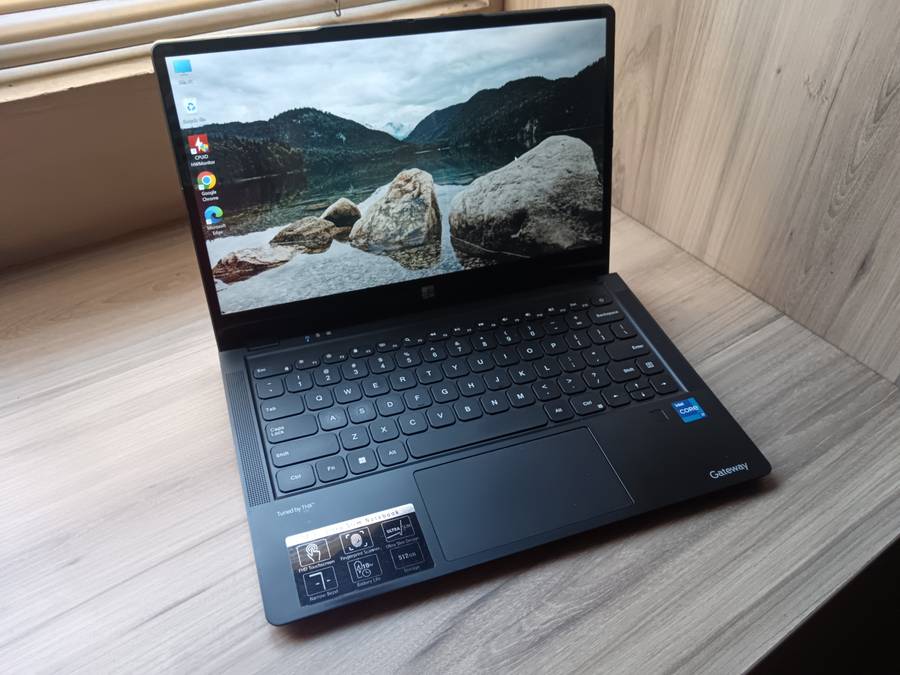 Gateway Touchscreen Intel Core i7 12th Gen + Free Laptop Bag
