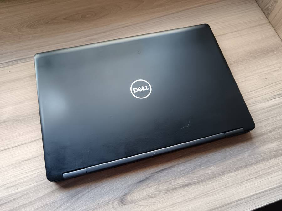 Dell Latitude 5591 Intel Core i7-8850H + Free Laptop Bag