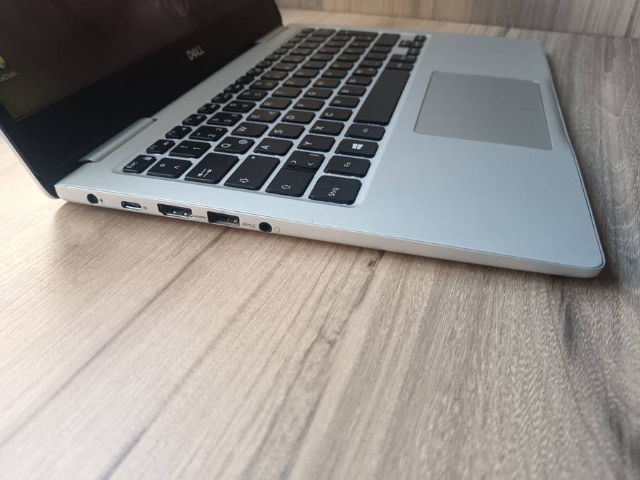 Dell Inspiron 7370 Intel Core I7 + Free Laptop Bag