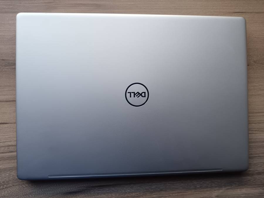 Dell Inspiron 7370 Intel Core I7 + Free Laptop Bag