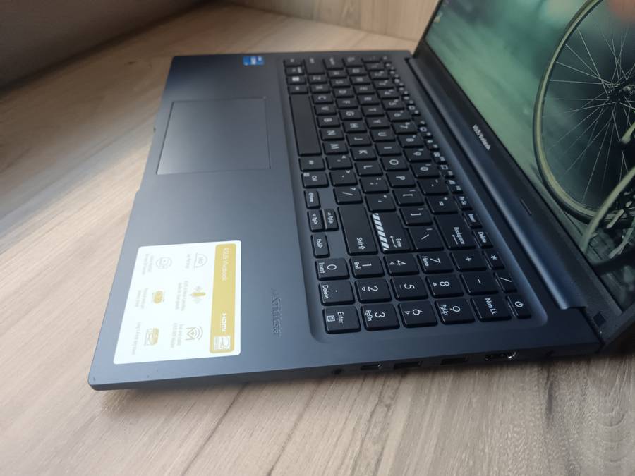 ASUS Vivobook 15 X1502 Intel® Core i7-12700H + Free Laptop Bag