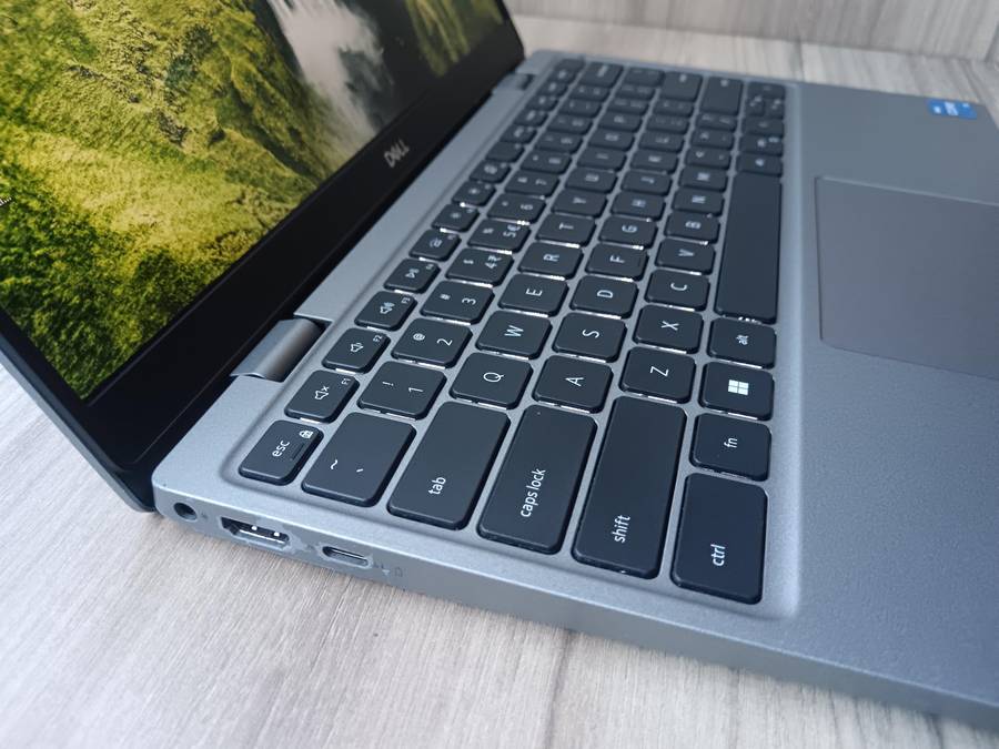 Dell Latitude 3320 Intel Core I5 11th Gen + Free Laptop Bag