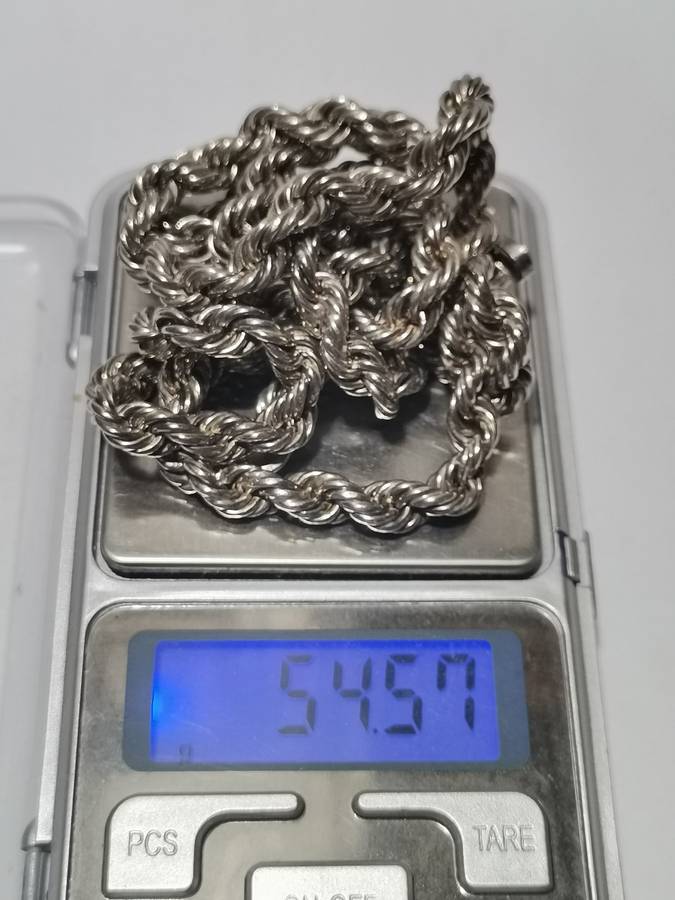 HEAVY 925 SIVER NECKLACE. STAMPED. WEIGHT: 54.57 GRAMS. LENGHT: 79CM.