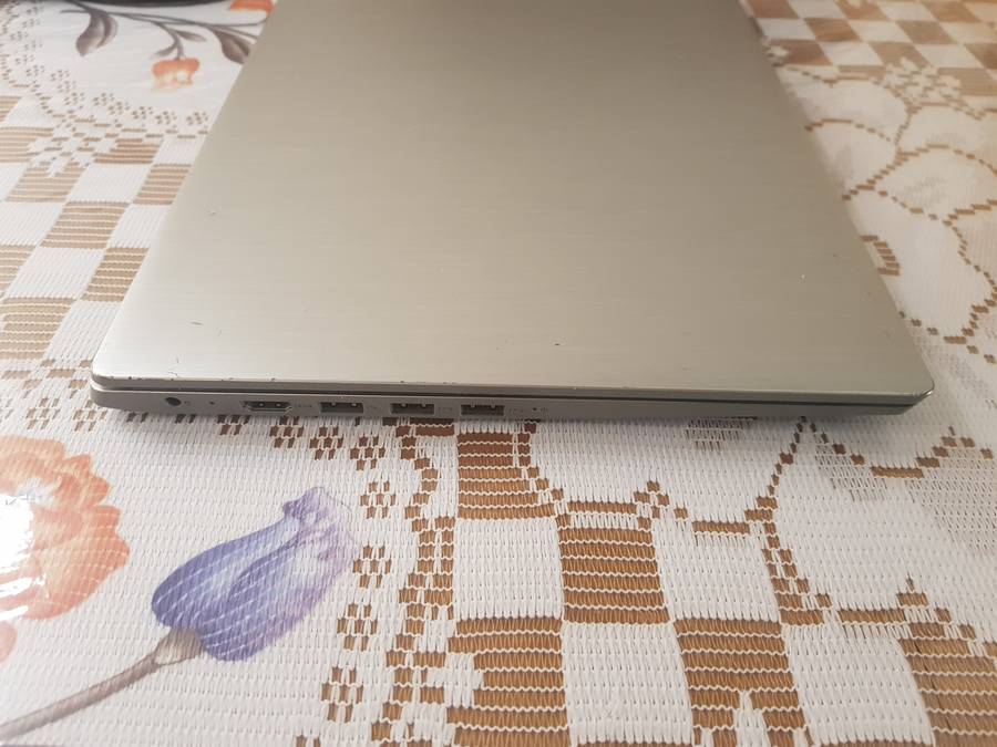 Lenovo IdeaPad i5 11th gen 512gb SSD 8gb RAM