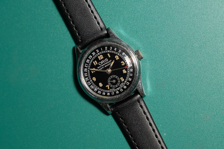 Oris Pointer Date 6651 Black Dial Manual Winding Analog Watch