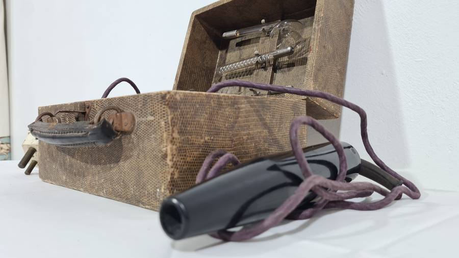 Vintage Violet Ray Electrotherapy Devise