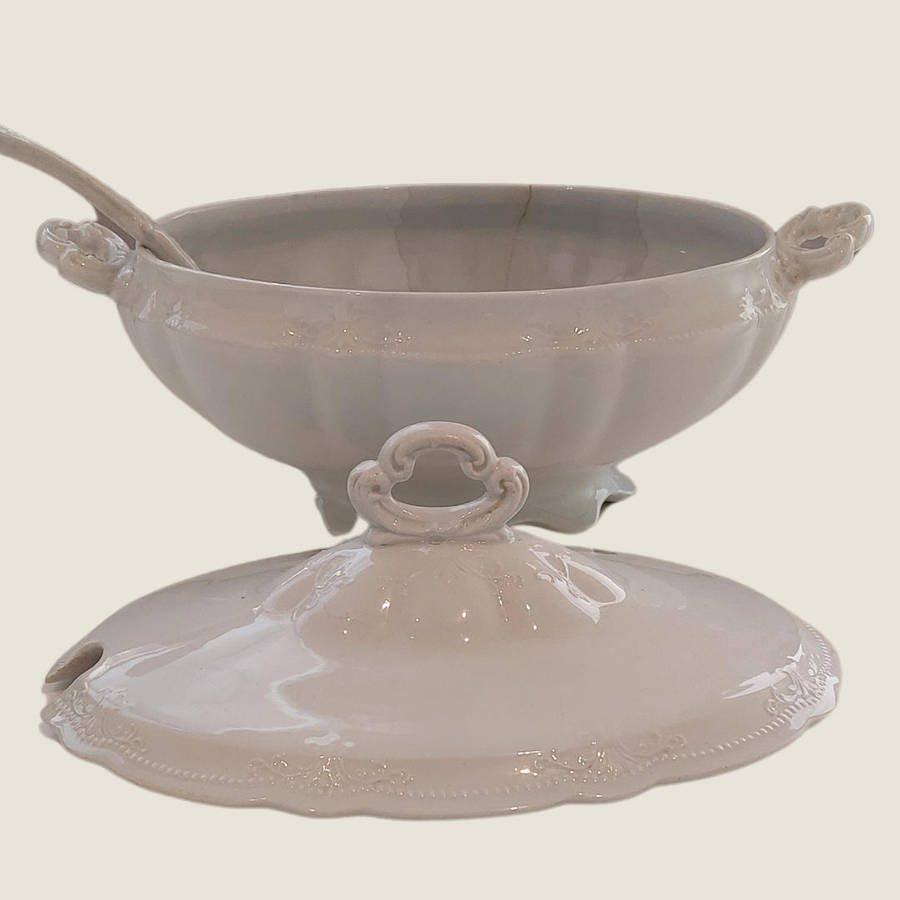 White Alfred Meakin Ironstone Soup Toureen