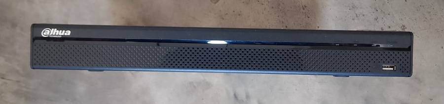 8CH Dahua NVR - DHI-NVR4208-8P-4KS2 - With 2TB HDD