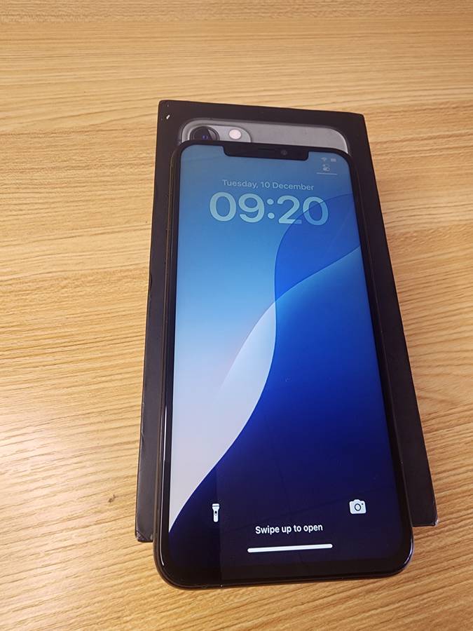 iPhone 11 Pro Max | Space Gray | 64GB | Excellent Condition Boxed | With Extras | Read