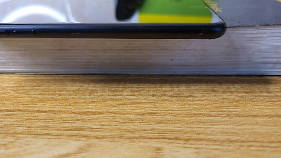 iPhone 7 | 32GB | Black | Very Good Condition | Complete Package