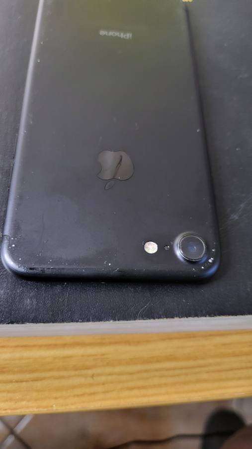 iPhone 7 | 32GB | Black | Very Good Condition | Complete Package
