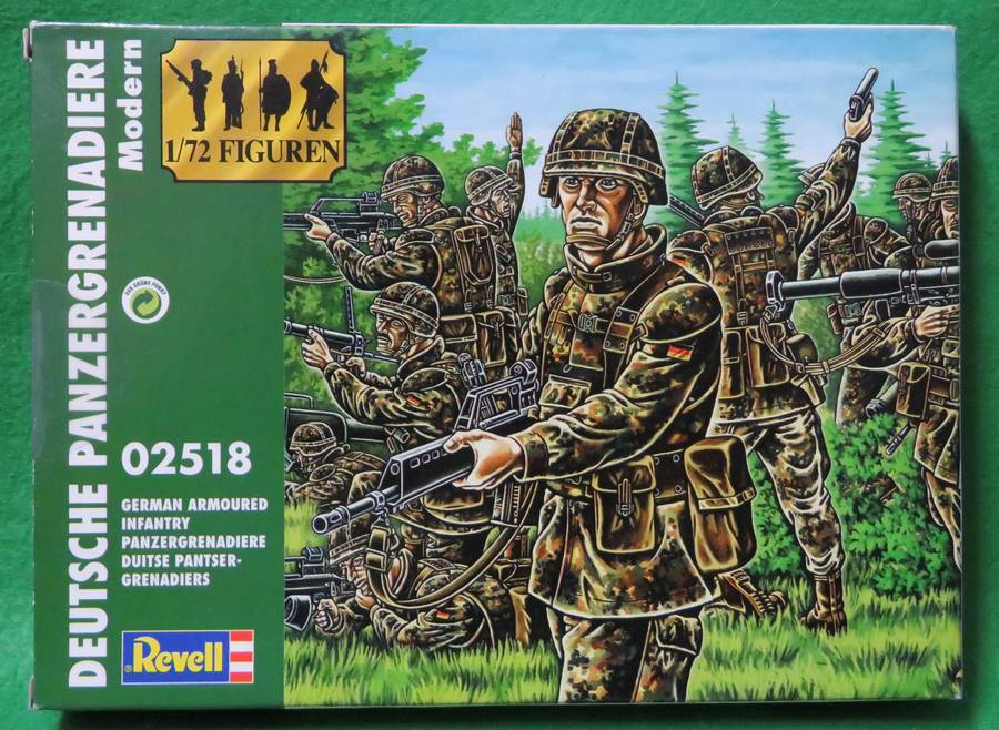 **Revell**Model kit**German Armoured Infantry (54 Parts)**Vintage**Scale 1/72**