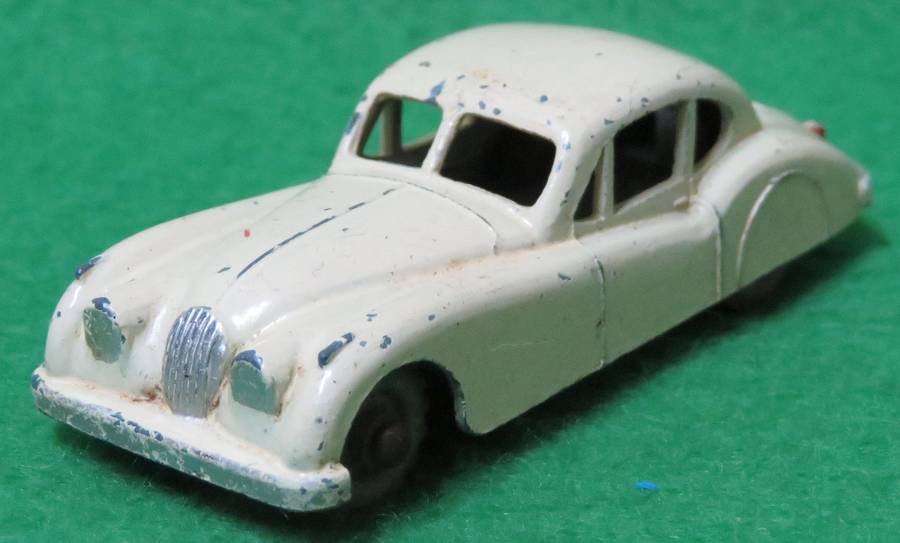 Matchbox Moko Lesney**No. 32**Jaguar XK 140**Made in England**