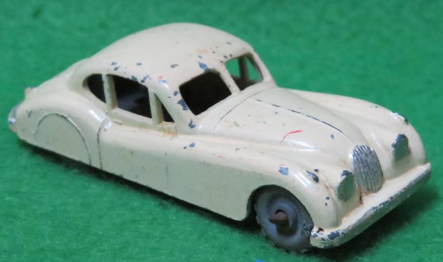 Matchbox Moko Lesney**No. 32**Jaguar XK 140**Made in England**