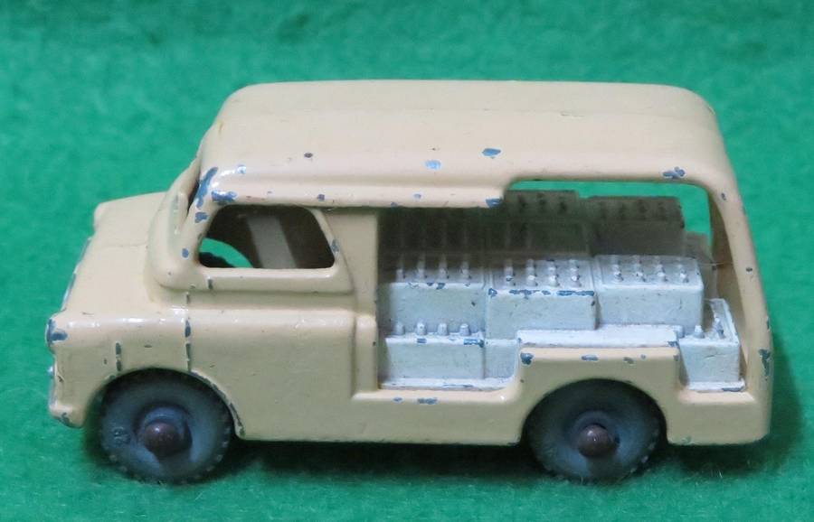 Matchbox Moko Lesney**No. 29**Bedford - Milk Float**Made in England**